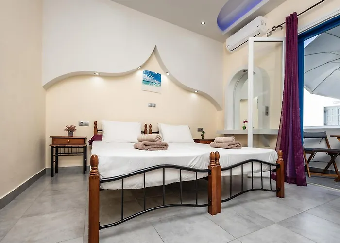 Apart-hotel Lefkes 4*