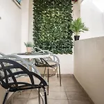 Aparthotel Lefkes Naxos City