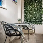 Aparthotel Lefkes 4*