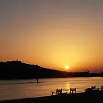 Lefkes Aparthotel Naxos City