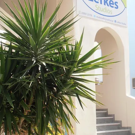 Lefkes מלון דירות