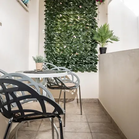 Apart-hotel Lefkes Naxos City