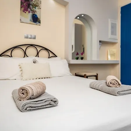 מלון דירות Lefkes 4*