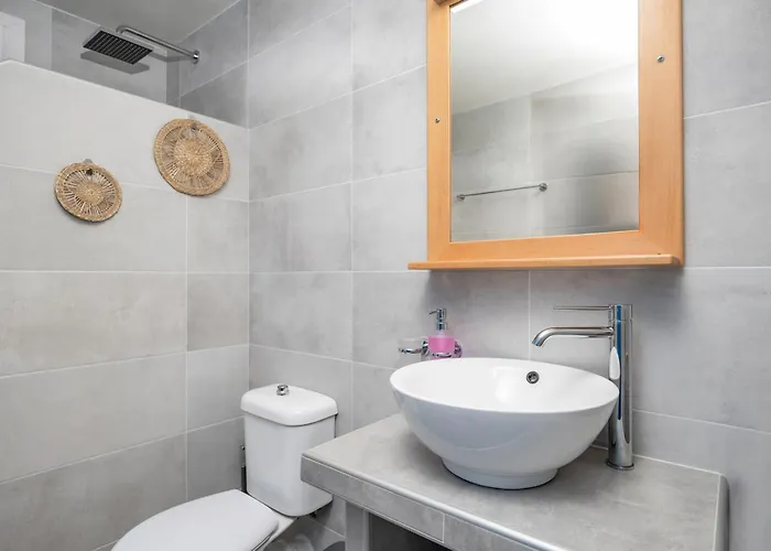 Lefkes Aparthotel 4*