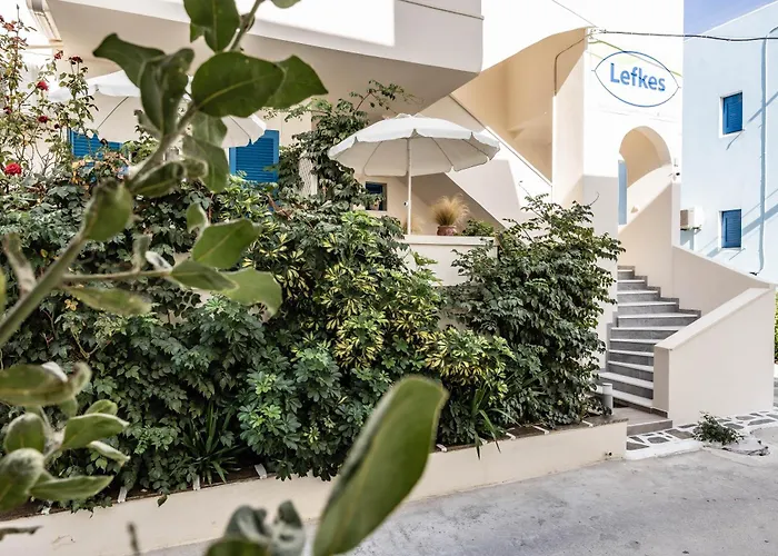 Aparthotel Lefkes 4*